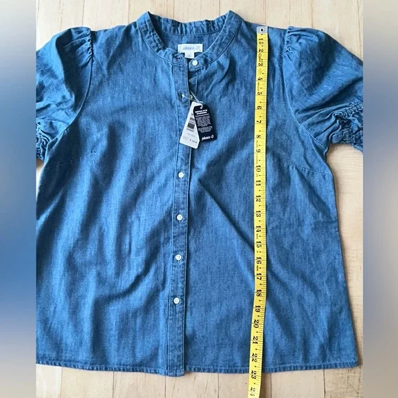 johnnie-O Natalia Chambray Blue 100% Cotton Puff Sleeve Button Blouse Small NWT - Picture 9 of 13